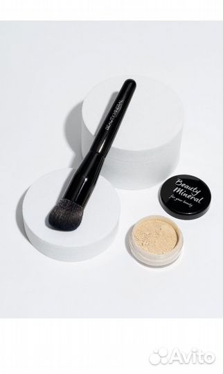 Кисть для макияжа