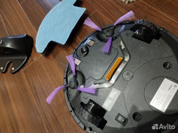 Робот пылесос Haier HB-QT36B