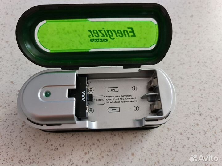 Energizer Зарядное и аккумуляторы Энерджайзер