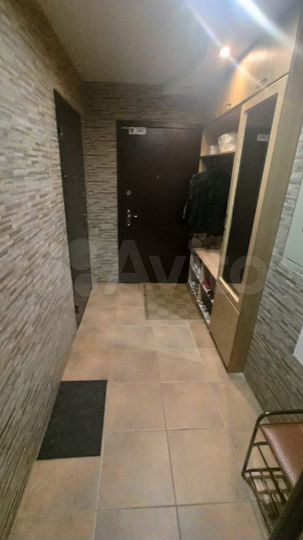 2-к. квартира, 57,5 м², 2/10 эт.