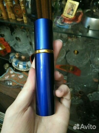 Флаконы с остатками духов (парфюм, духи)