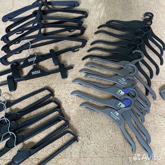 Плечики пластиковые