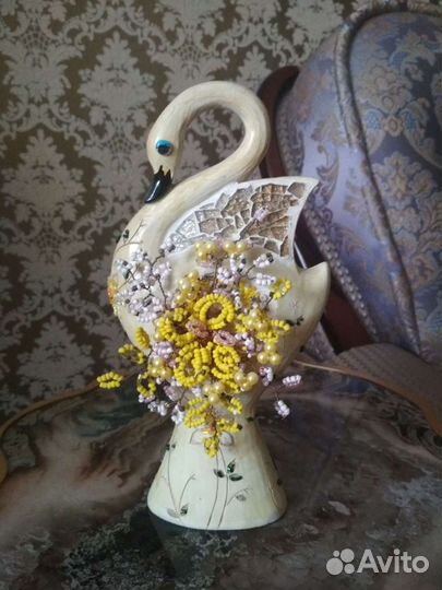 Статуэтка лебедь