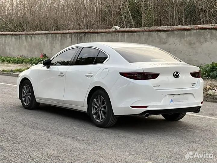 Mazda 3 1.5 AT, 2021, 37 000 км