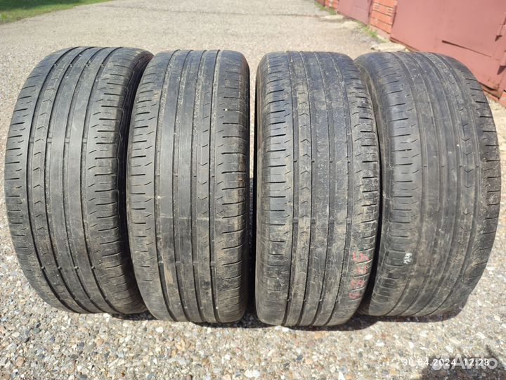 Continental ContiPremiumContact 5 225/60 R17 99V