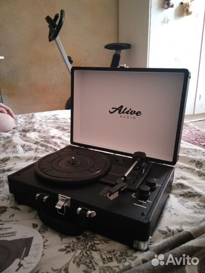 Проигрыватель винила alive audio