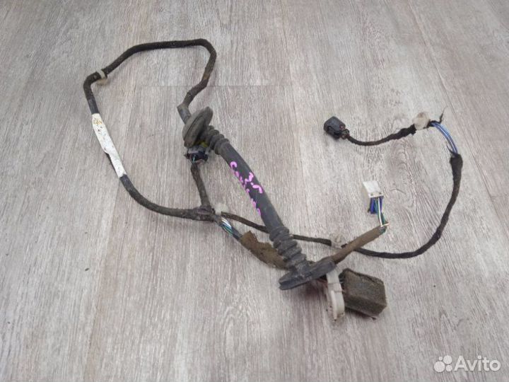 Проводка (коса двери) задняя левая Mitsubishi