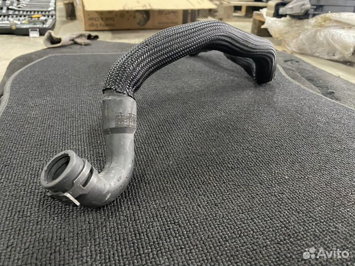 Патрубок охлаждения Mercedes Benz A2711411683 ориг