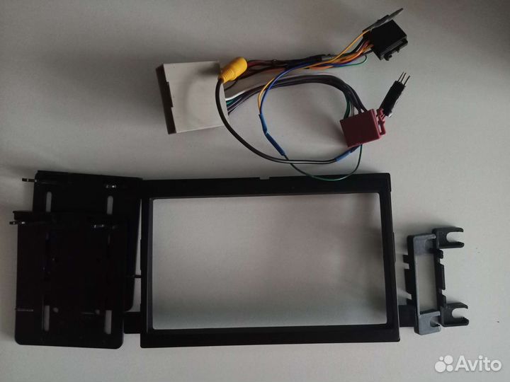 Переходная рамка + переходник iso ford explorer iv