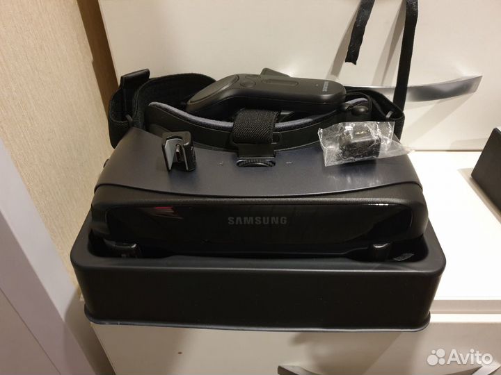 Шлем виртуальной реальности sm-325 с контроллером