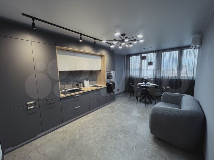 2-к. квартира, 65 м², 16/25 эт.