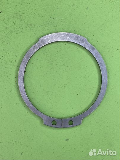 Кольцо стопорное кпп 80x3.10 вторичного вала \MAN