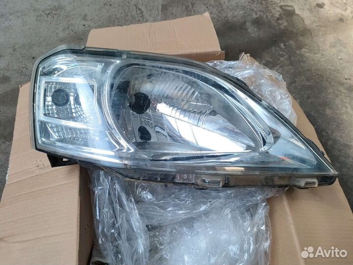 Правая фара renault logan 1 фаза 2