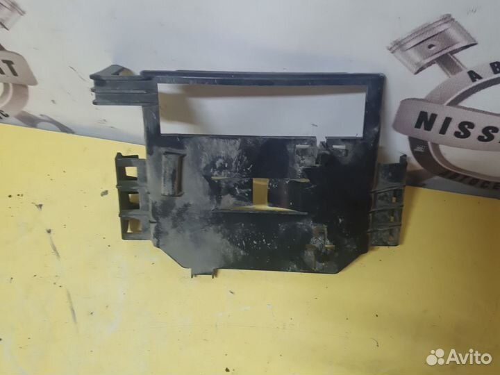 Volkswagen polo кронштейн эбу