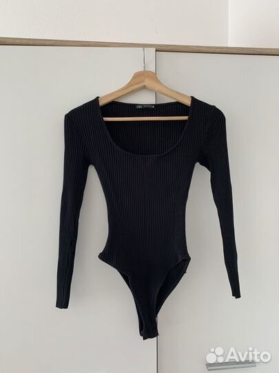 Женские вещи, женская одежда, базовые вещи