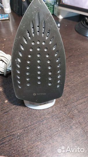 Утюг Vitek