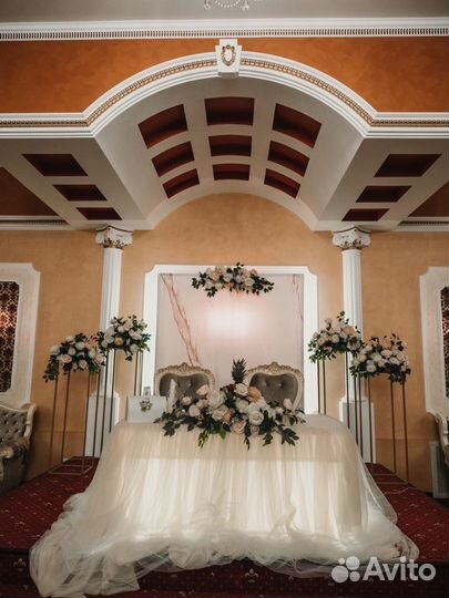 Свадебный декоратор