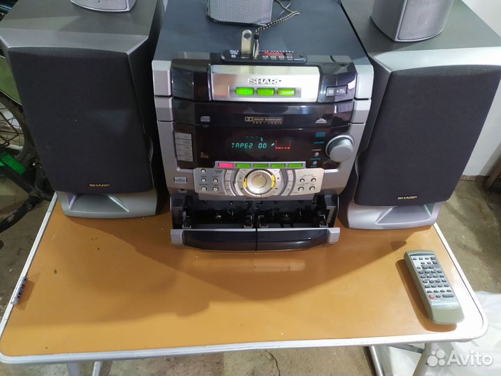 Музыкальный центр Sharp CD-C690X