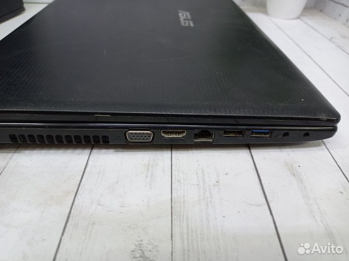 Ноутбук asus X55U