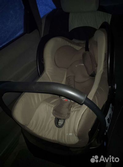Автокресло Bebe Confort Maxi Cosi