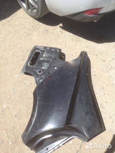 Крыло Lexus is 13-17г