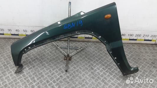 Крыло переднее левое jeep cherokee KJ (GBN19D901)