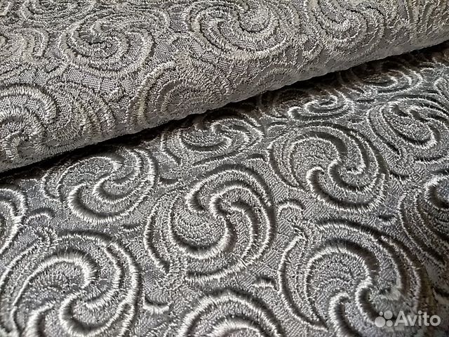 Отрез ткани.Атлас с вышивкой.Германия