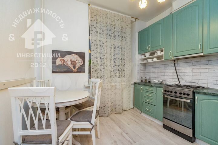 4-к. квартира, 107,4 м², 5/5 эт.