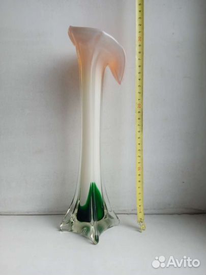 Ваза стеклянная цветок