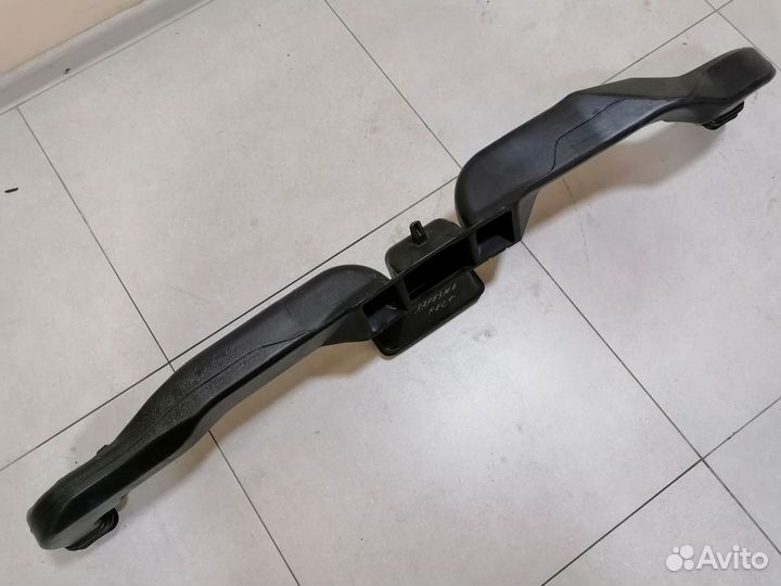 Воздуховод центральный Mitsubishi Carisma 1999-200