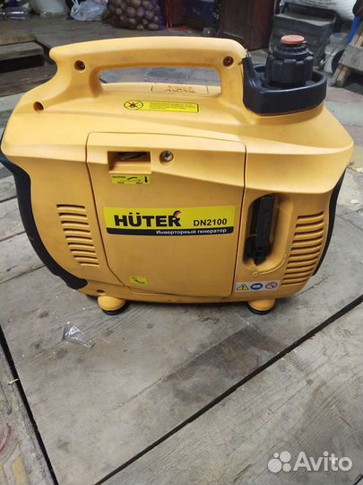 Инверторный бензогенератор huter DN2100