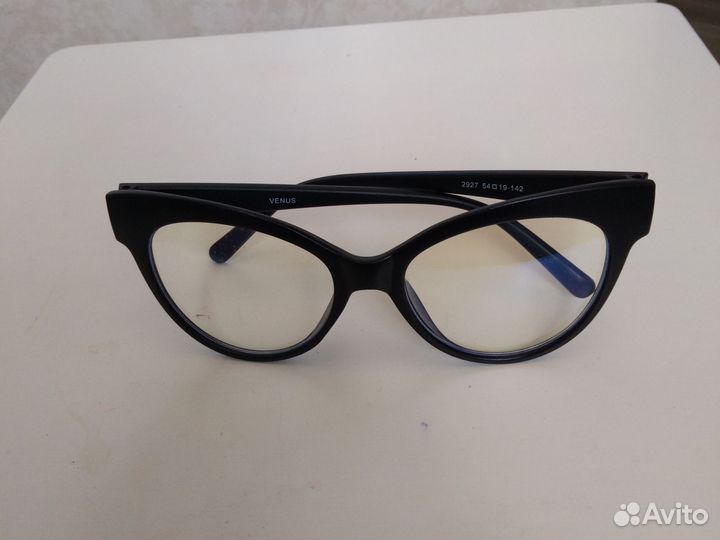 Очки для работы на компьютере(на доставке)