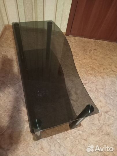 Тумбочка под телевизор стеклянная