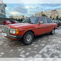 Mercedes-Benz W123 2.3 MT, 1978, 300 000 км, с пробегом, цена 235 000 руб.