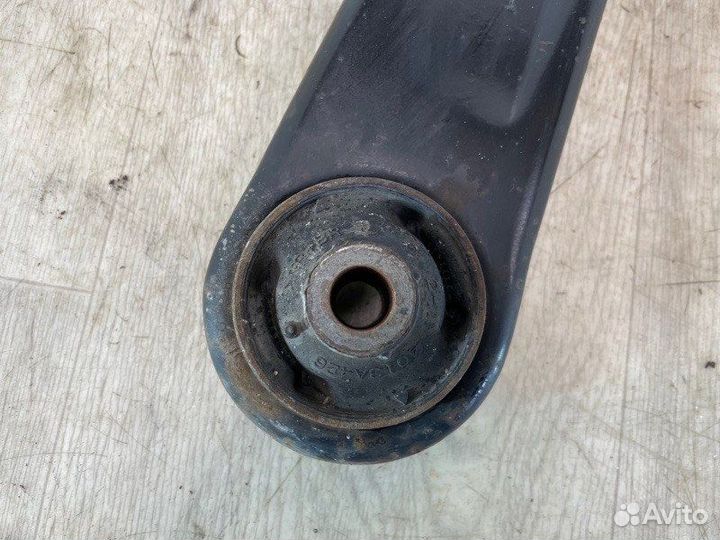 Рычаг подвески передний правый Mitsubishi Lancer