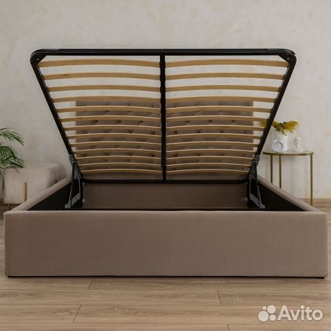 Кровать с подъёмным механизмом