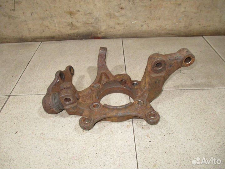 Кулак поворотный передний левый Kia Ceed 2 (JD)