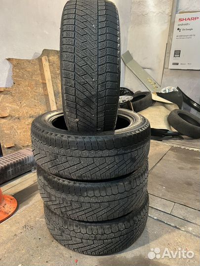 Continental ContiVikingContact 6 215/55 R17