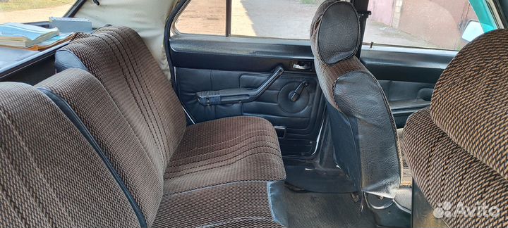 ГАЗ 31029 Волга 2.4 МТ, 1995, 60 000 км