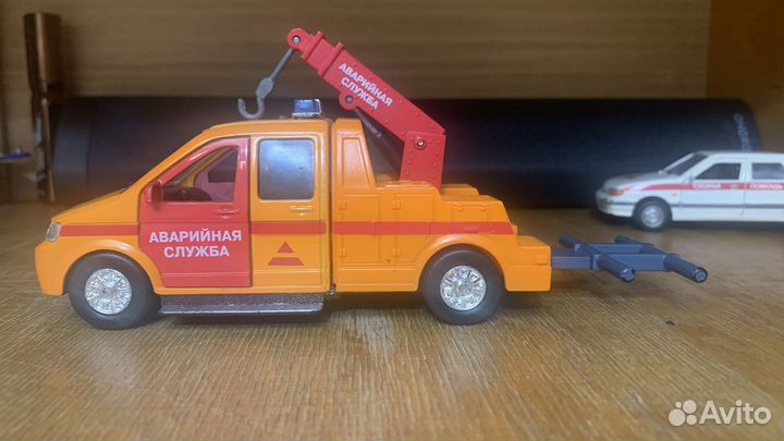 Машинка эвакуатор