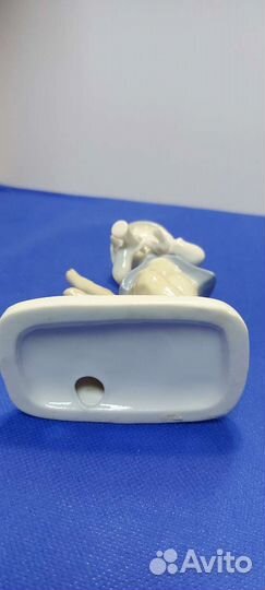 Статуэтка антикварная мальчик с дудочкой