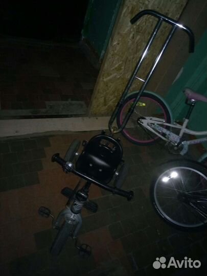 Трехколесный велосипед