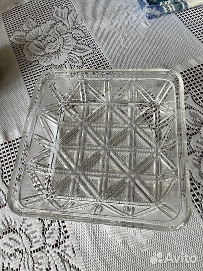 Хрустальная конфетница