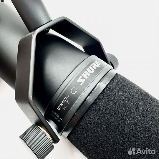 Микрофон вокальный Shure SM7B