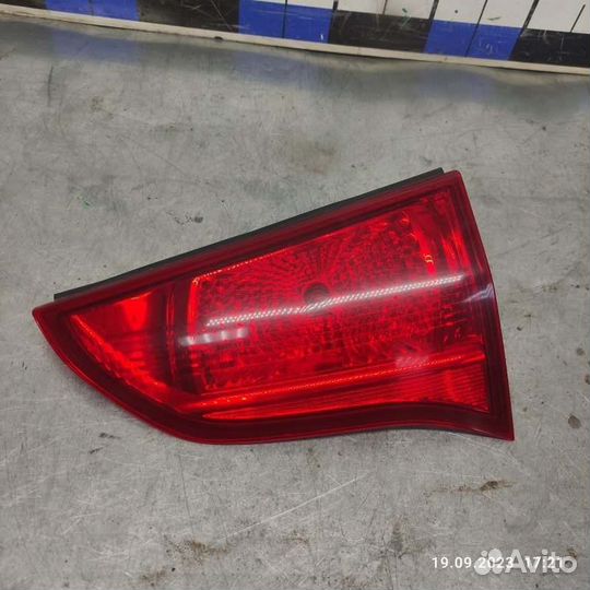 Фонарь задний правый Mitsubishi Pajero Sport 2