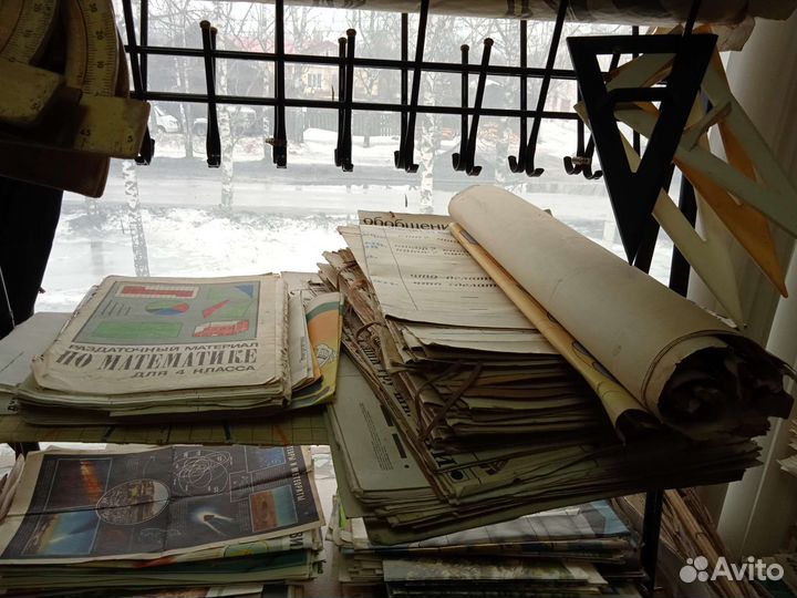 Школьные учебные пособия (плакаты, карты, )