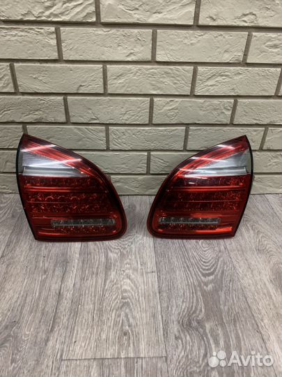 Porsche Cayenne S 958 Фонарь задний внутренний