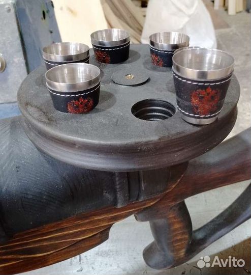 Минибар, деревянная подставка под рюмки