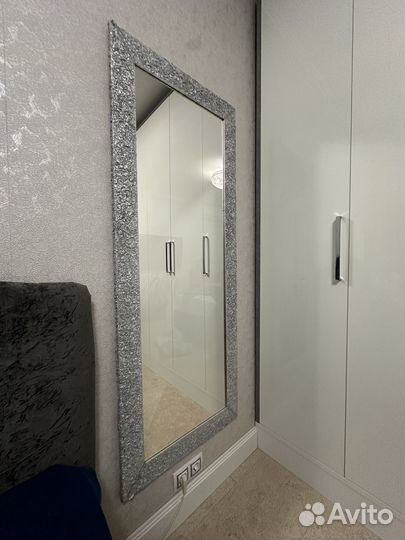 Зеркало настенное