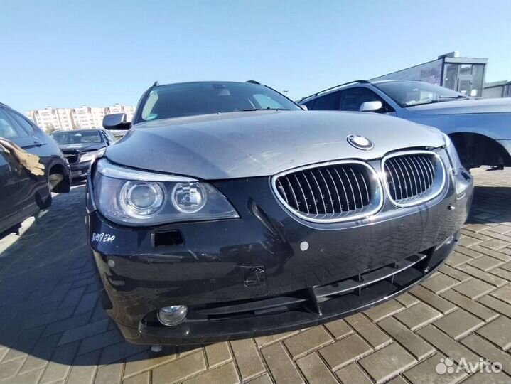 Стекло лобовое для BMW 5-Series (E60/E61)